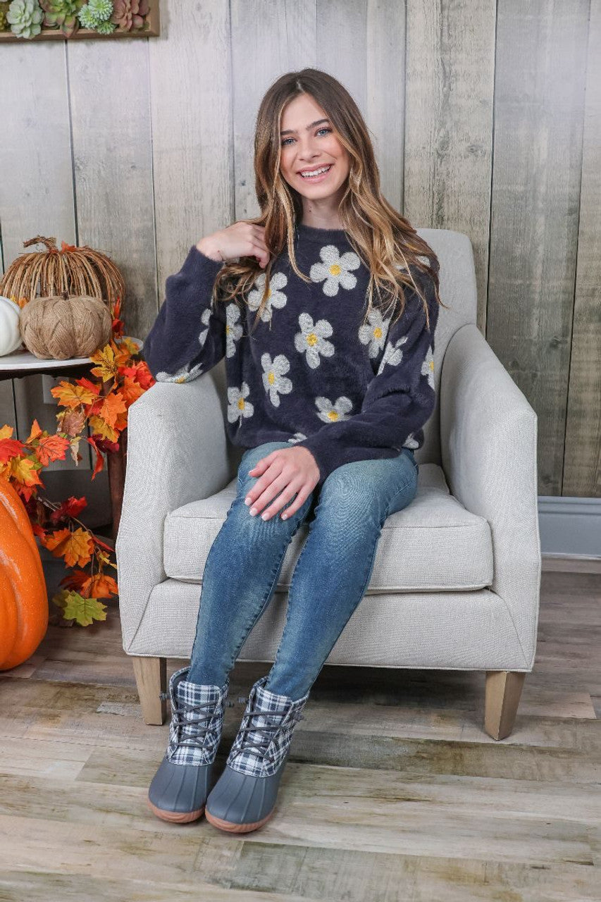 Fuzzy Sweater-Ash/Daisy